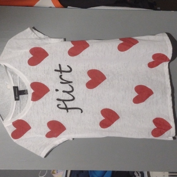 INC | "FLIRT" Valentine Heart Tee size XL - Picture 1 of 7